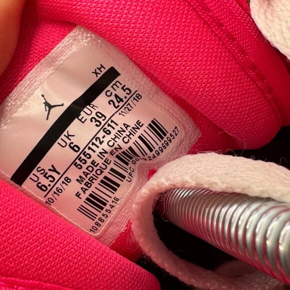 Size 6.5 Nike Air Jordan 1 Mid Kids Hyper Pink Basketball Sneakers 555112-611 - Picture 9 of 11